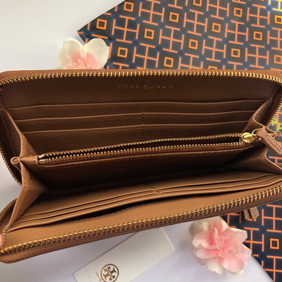Tory Burch Britten Zip Continental Wallet - Picture 3 of 5